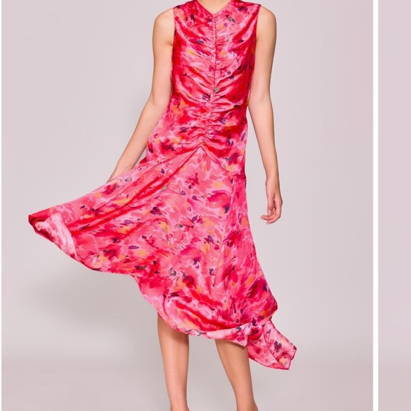 NWT floral handkerchief dress - Picture 2 of 15